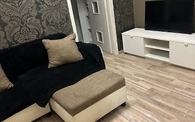 Fashion Street Luxury Apartment